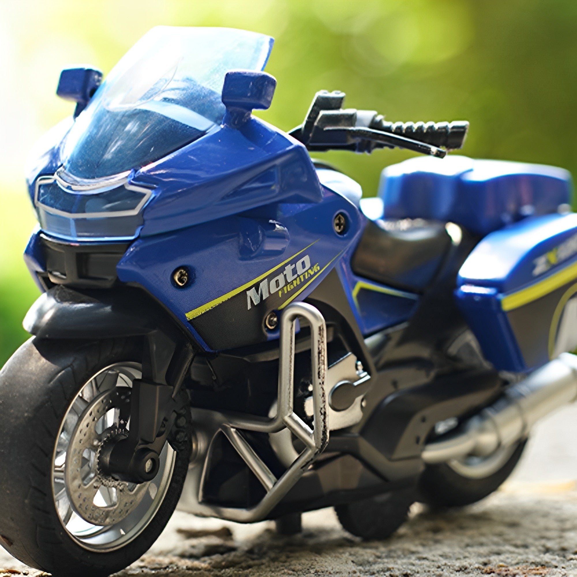 1:14 Friction Powered Alloy Die-Cast Motorbike With Cool Lights Effects And Music